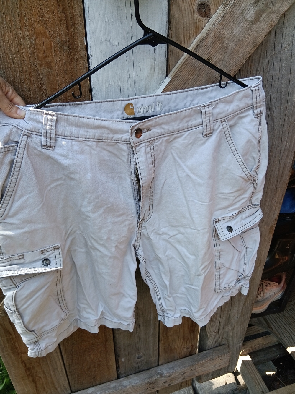 Carhartt Relaxed Fit Cargo Shorts in Light Khaki